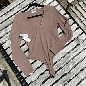 Never Worn Aritzia Bodysuit